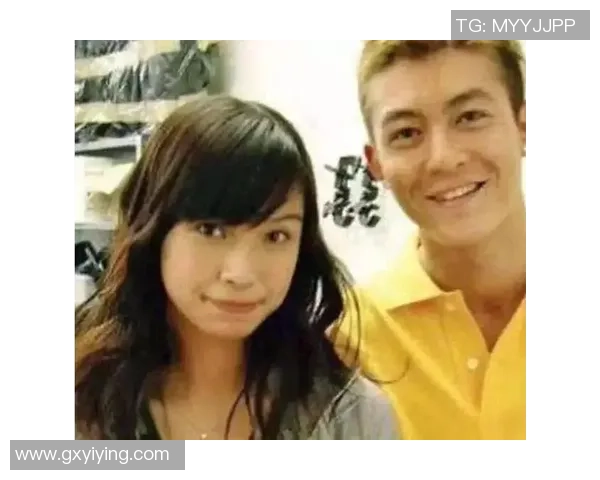 陈冠希与多位足球明星亲密合影揭示体育与娱乐界的跨界友谊