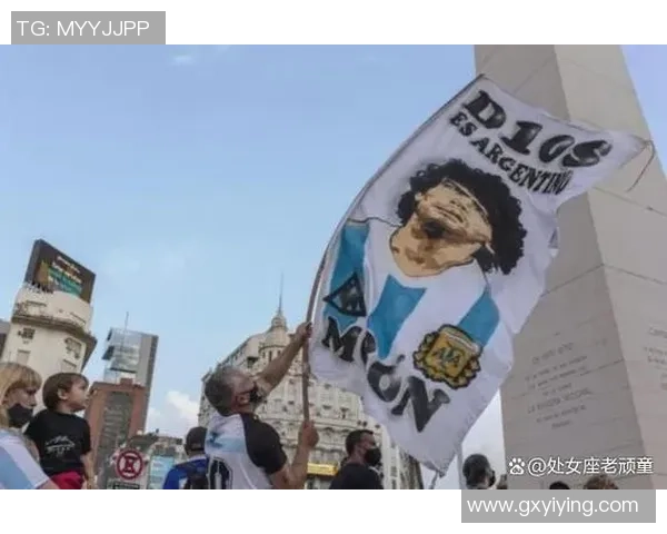 35岁足球明星意外离世引发全球哀悼球迷与同行纷纷致敬 35岁足球明星意外离世引发全球哀悼球迷与同行纷纷致敬